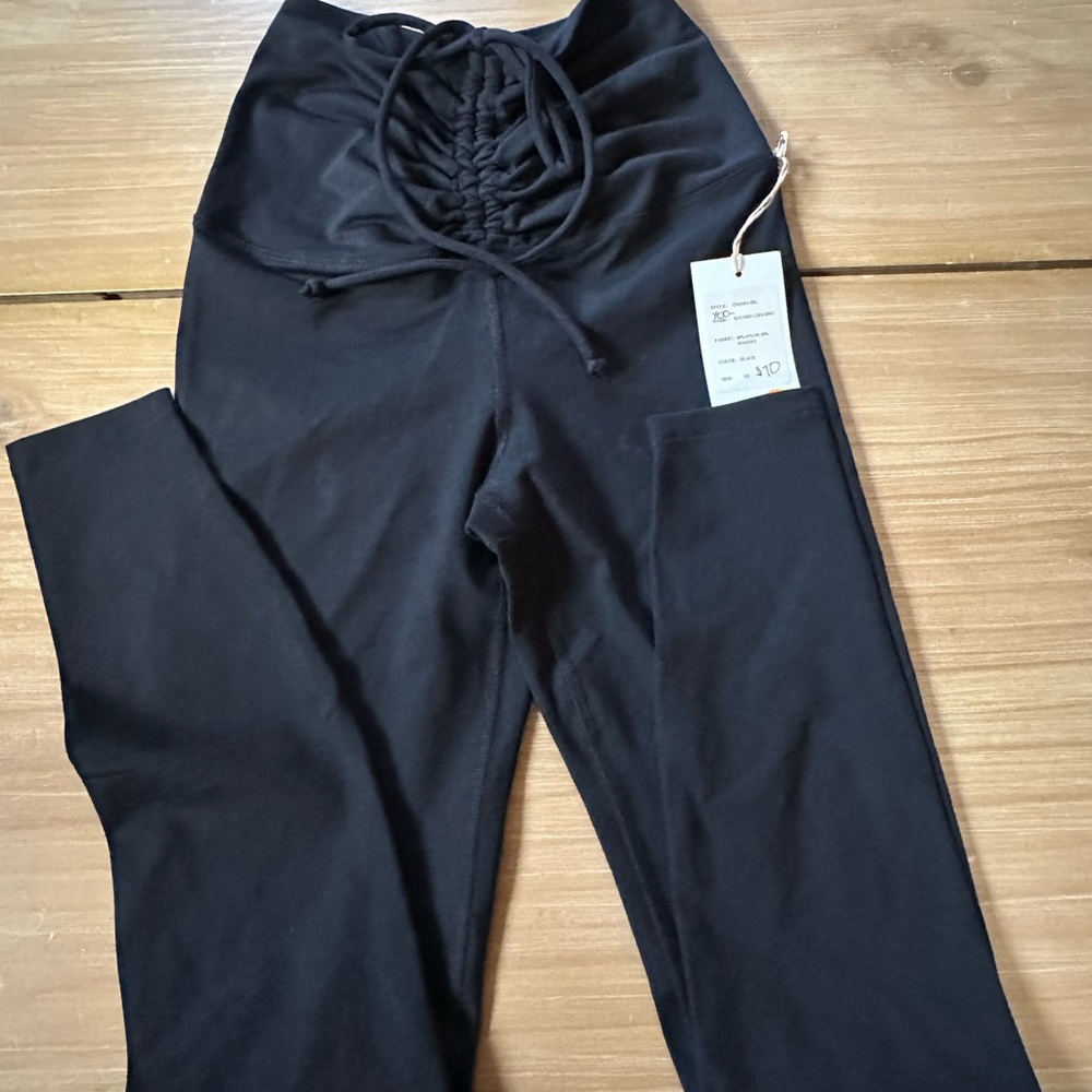 Year of Ours Black Lace-Up Leggings🤎